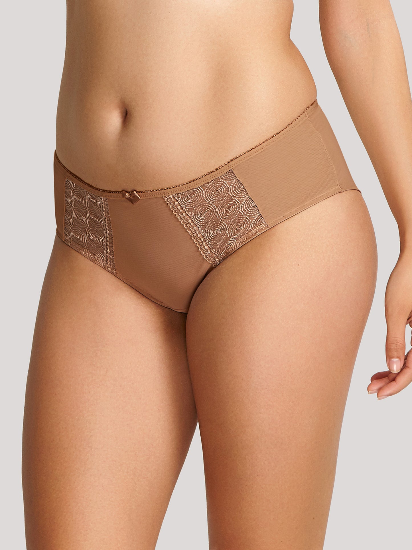 Cari - Brief