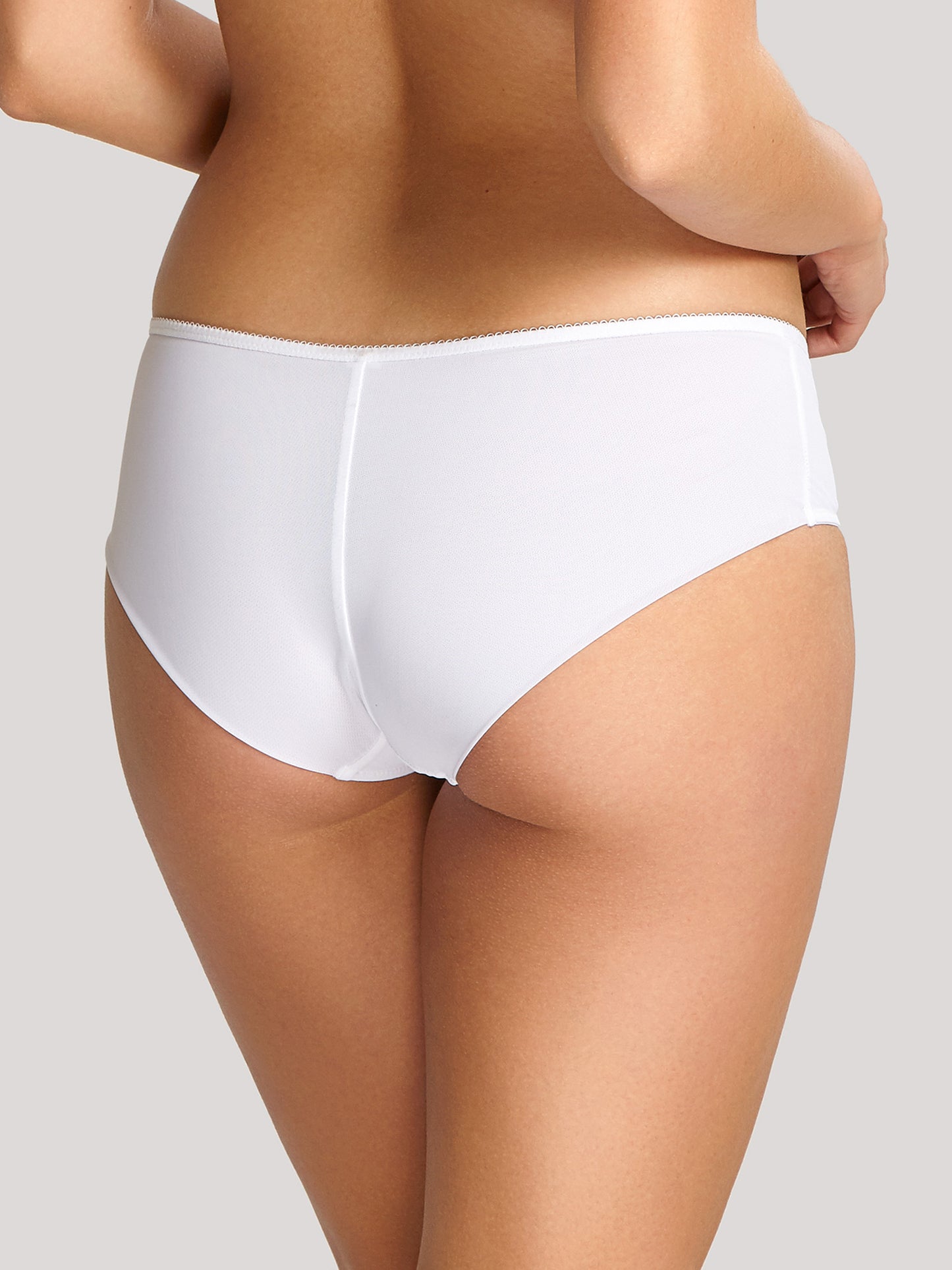 Cari - Brief